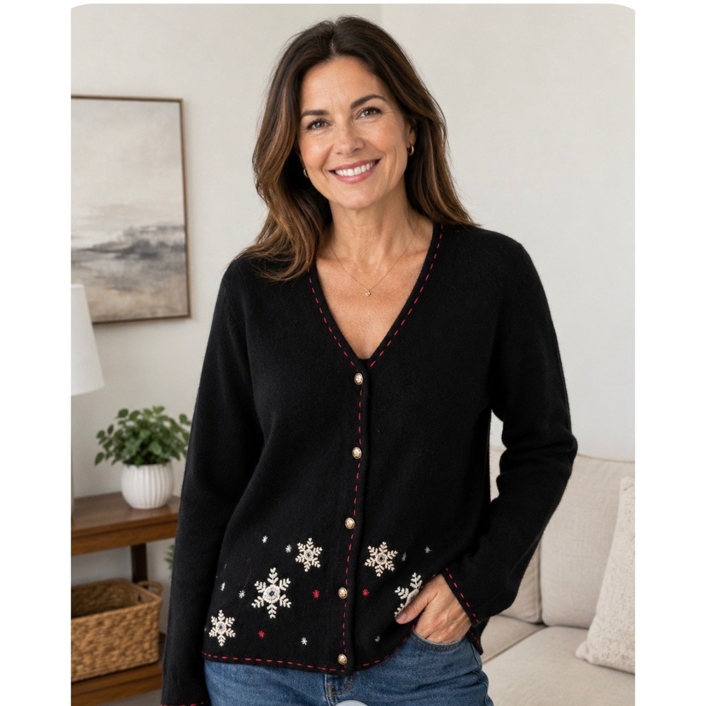 Woolrich 100% Wool Snowflake Embroidered Cardigan Sweater Black Women's Large